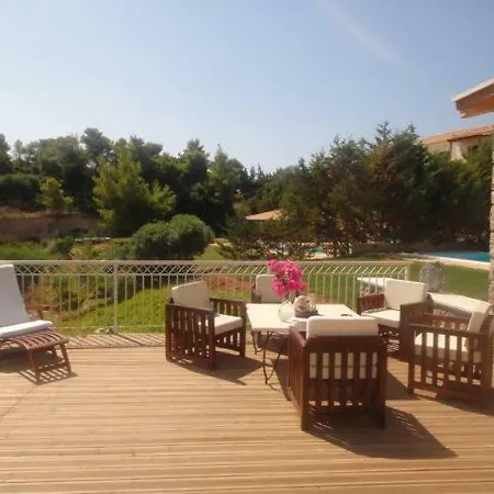 Starchart Villa