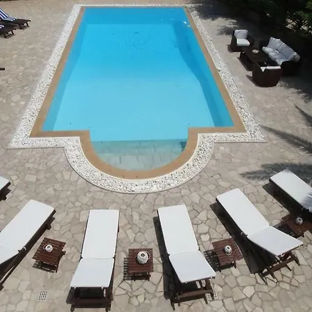 Villa Starchart